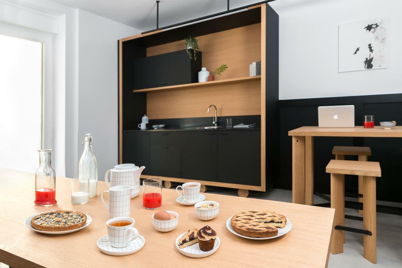 Bnbiz - Coworking Hotel Фьоренцуола-д'Арда Экстерьер фото